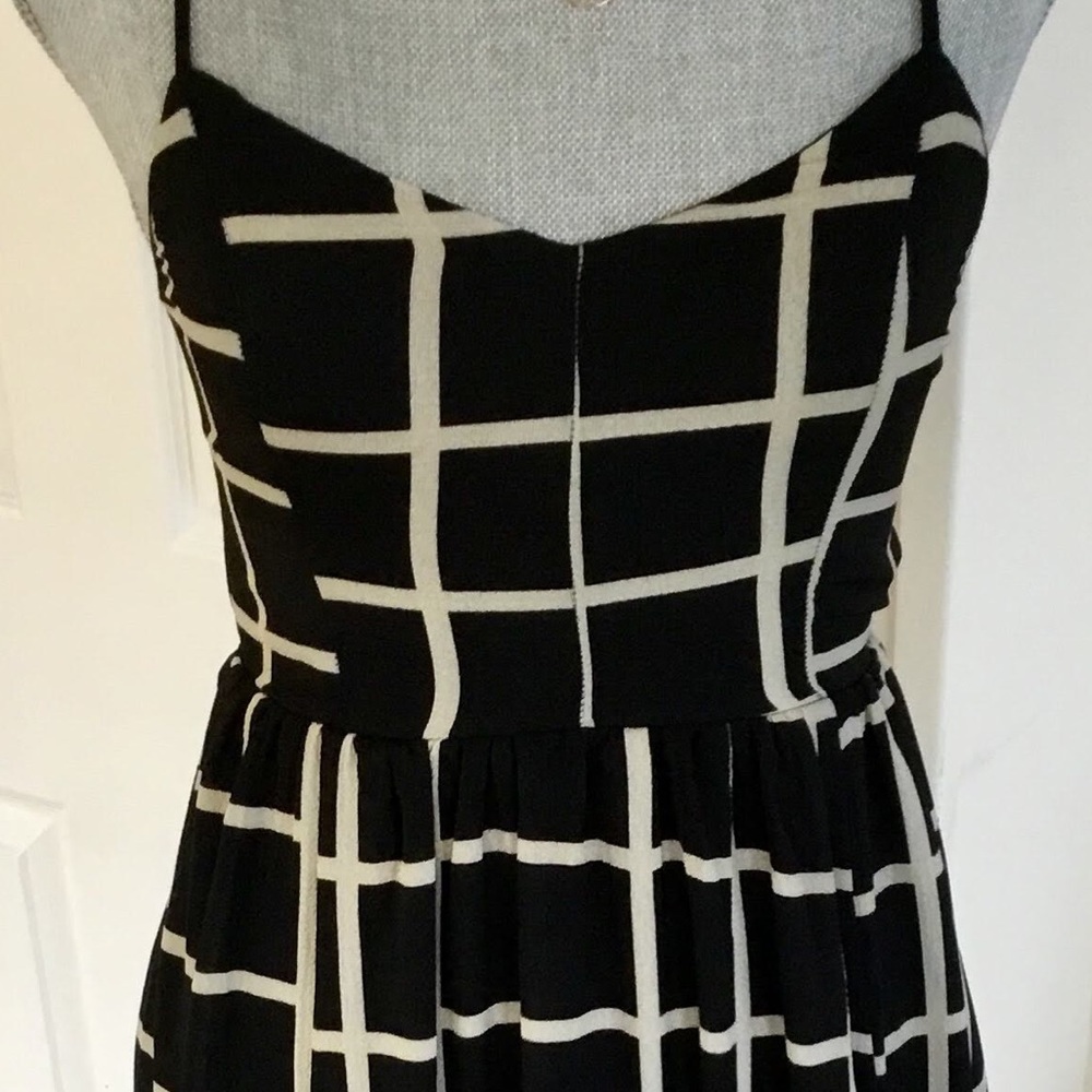 Black & white spaghetti cross back long dress